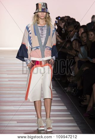 Bcbg Max Azria - Spring 2016 Collection