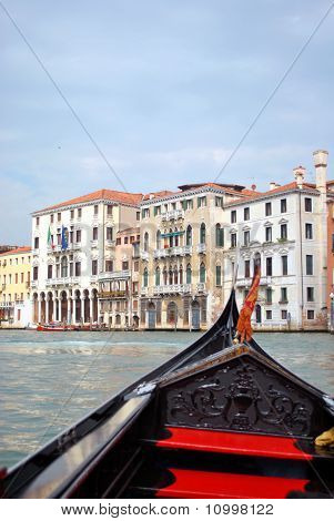 Um passeio de gôndola em Veneza