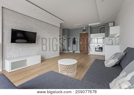 Studio Flat With Tv Room