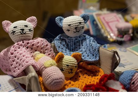 woolen cats cats at Christmas Market december
