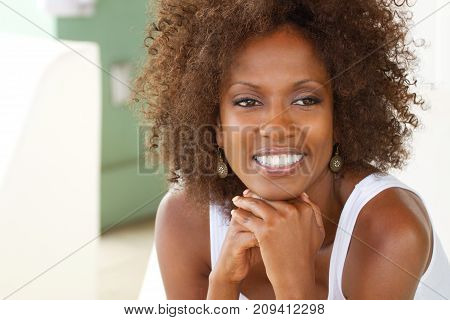 Portarit of a beautiful mature woman smiling.