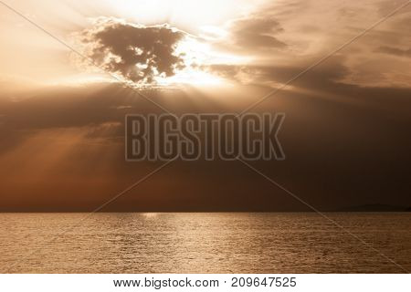 Cloudy Desert Quiet Quiet Deserted Calm Sea To The Horizon In Cloudy Weather