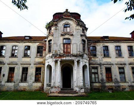 Abandoned palace in Belarus (Zheludok, Grodno region), built in the early twentieth century, example of Art Nouveau style