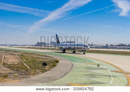 Los Angeles International Airport (lax)