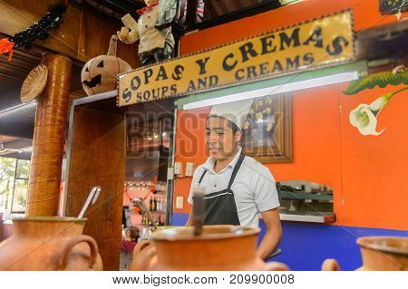 Restaurant La Choza Del Chef In Oaxaca