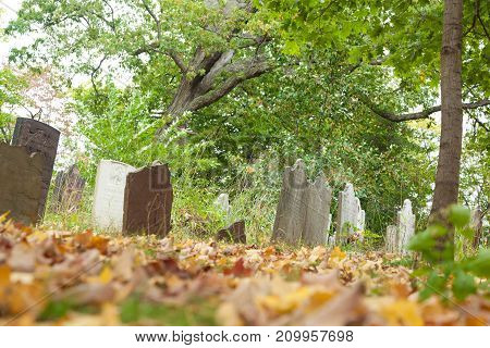 Metuchen Colonial Cemetery