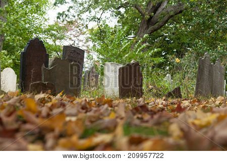 Metuchen Colonial Cemetery