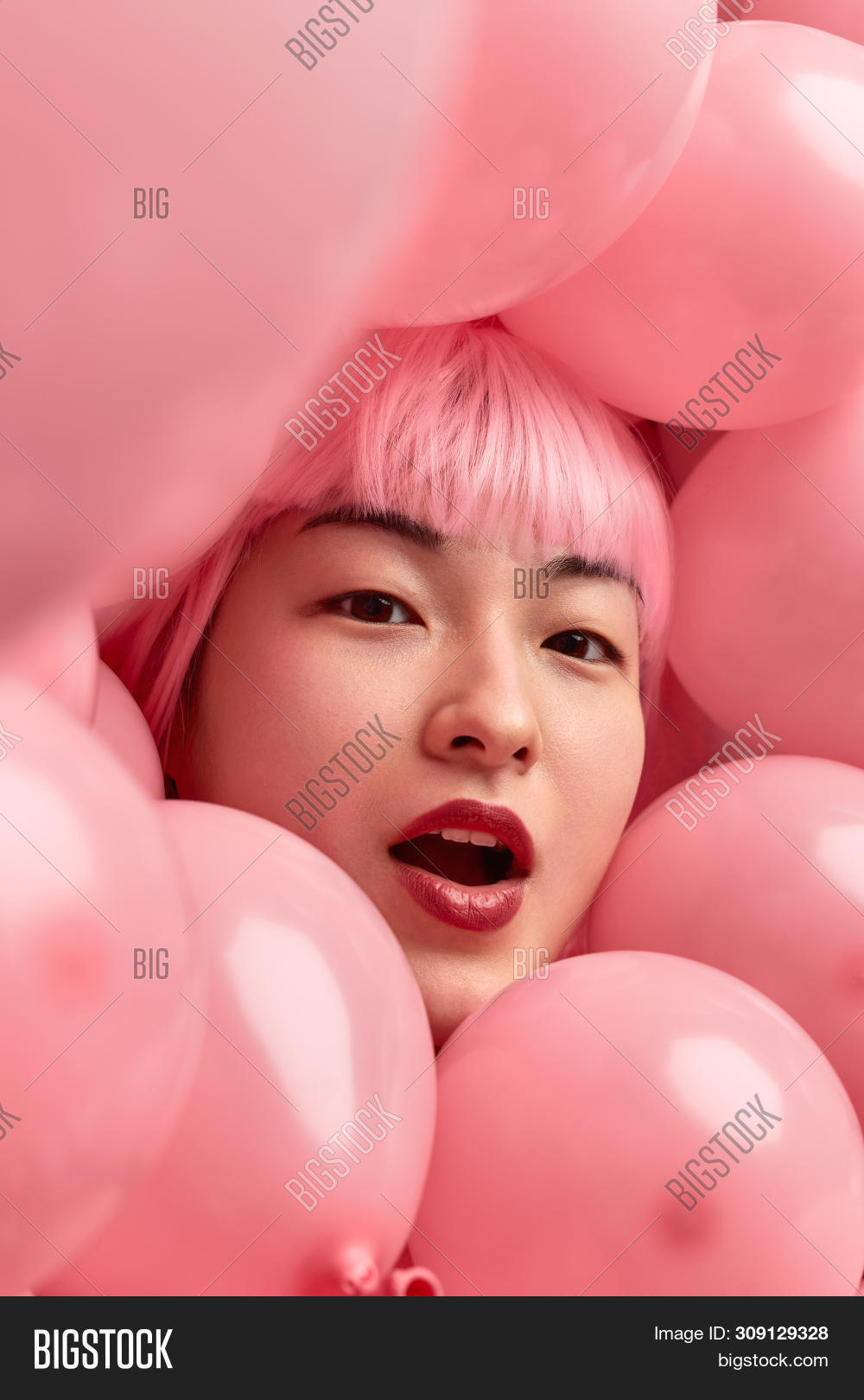 Face Astonished Korean Image & Photo (Free Trial) | Bigstock