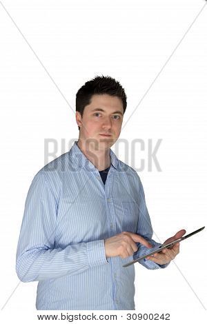 Homem tocando Tablet e olhando para mim