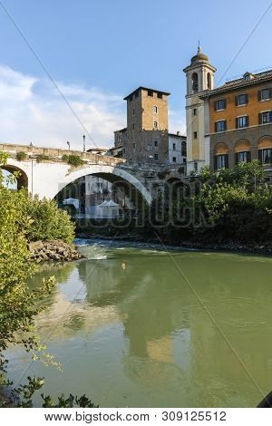 Rome, Italy - June 22, 2017: Amazing View Of Tiber River And Pons Fabricius In City Of Rome, Italy