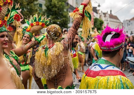 The Comparsa Los Cariocas