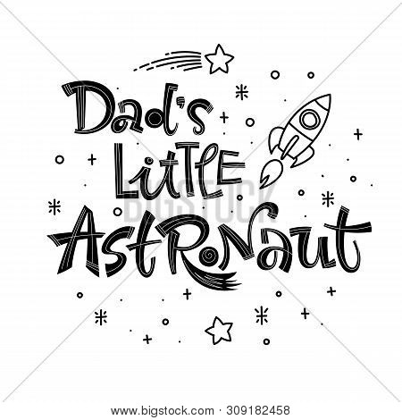 Надпись на футболке харли квинн. Lil peep тату эскизы. Dads little one. Шрифт харли квинн. Why fit in when you were born to stand out.