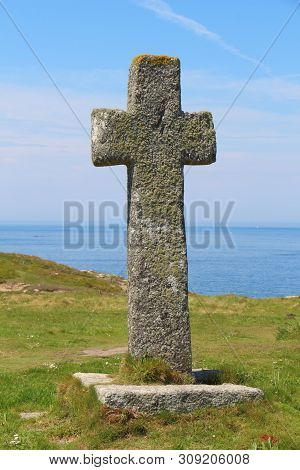 Cross Of Saint Samson Chapel Near The Sea In Landunvez