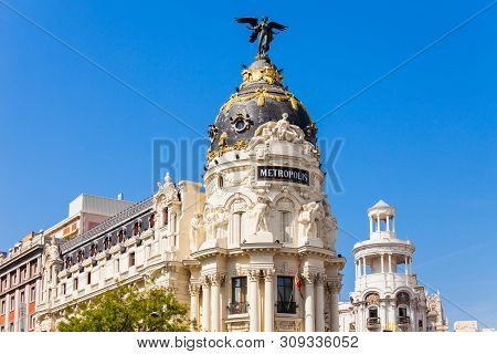 Madrid, Spain - September 21, 2017: Metropolis Building Or Edificio Metropolis Is An Office Building