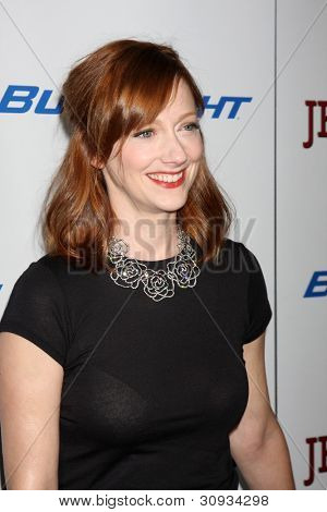 LOS ANGELES - MAR 7: Judy Greer dorazí 