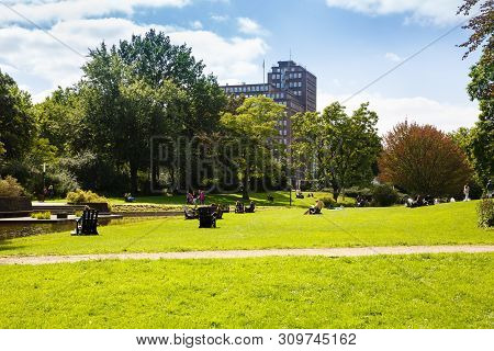 Hamburg, Germany - August 16, 2016 - View Of The Planten Un Blomen Park, The Popular Relaxing And Sp