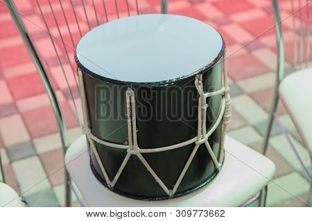 Azeri Traditional Drum Nagara On Black .drum On The Chair