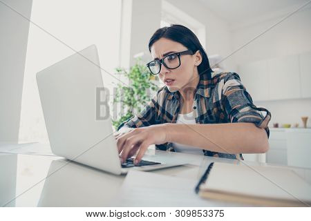 Cllose Up Photo Of Disappointed Amazed Astonished Lady Impressed Horrible Situation Use User Modern 