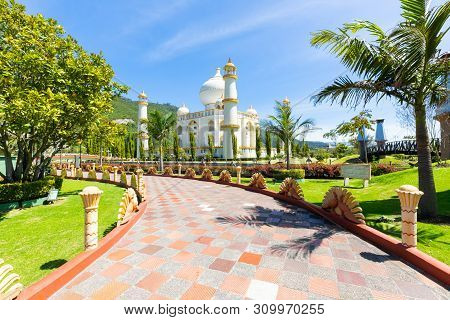 Bogota, June 27 Taj Mahal Replica And Palms In The Family Amusement Park Named Duque Built In 1983 I