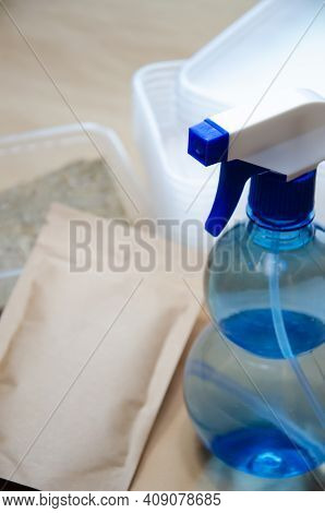 Kit For Growing Microgreens At Home: Linen Substrate, Seeds In Package, Water Spray And Plastic Bowl