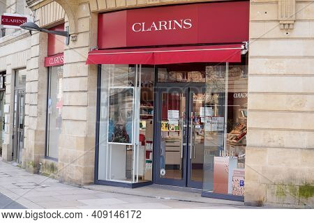 Bordeaux , Aquitaine France - 02 16 2021 : Clarins Beauty Shop Brand Logo And Text Sign On Windows E