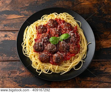 Vegetarian Spaghetti With Meat Free, Vegan Meatballs In Rich Tomato Sauce, Grated Cheese And Basil L