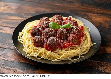Vegetarian Spaghetti With Meat Free, Vegan Meatballs In Rich Tomato Sauce, Grated Cheese And Basil L