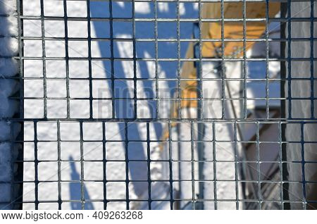 Gray Grille Transparent Viewing Platform Construction With High Resistance To Deformation Even Under