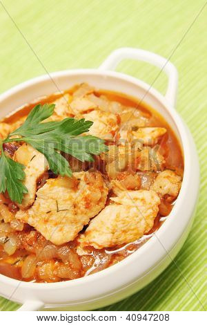 Goulash กับพริกขี้หนู