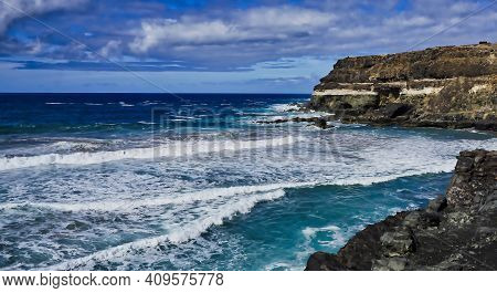 Roaring Surf In Puertito De Los Molinos