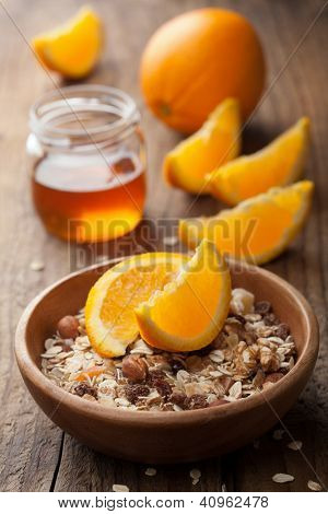 Muesli con arance e miele