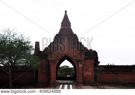Gate Of Sulamani Temple Pagoda Chedi Burma Style For Burmese People And Foreign Travelers Travel Vis