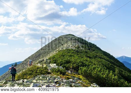 Beautiful Landscapes Of The Ukrainian Carpathians. View From The Mountain Maly Gorgan And The Mounta