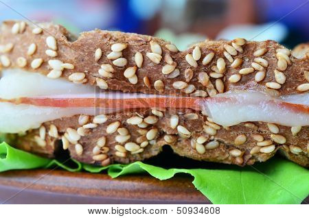 Integral Toast, Ham And Cheese Sandwich