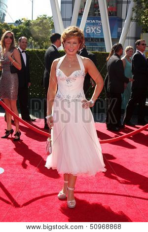 LOS ANGELES - SEP 15:  Yeardley Smith at the Creative Emmys 2013 - Arrivals at Nokia Theater on September 15, 2013 in Los Angeles, CA