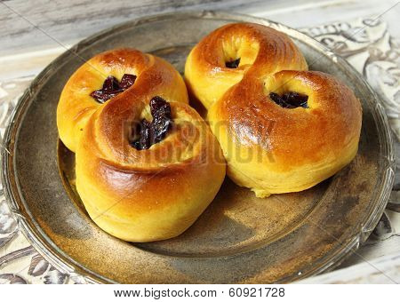 Saffron Buns