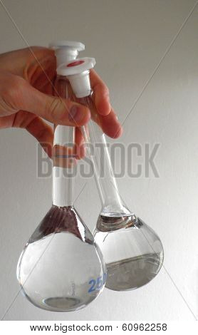Volumetric flask.