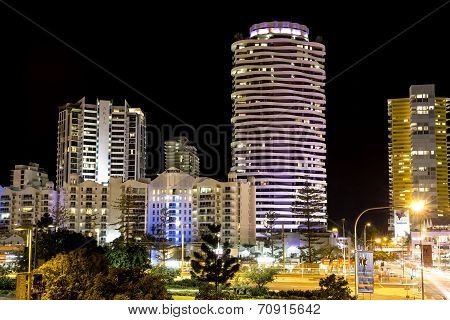 Broadbeach cityscape skyline at night