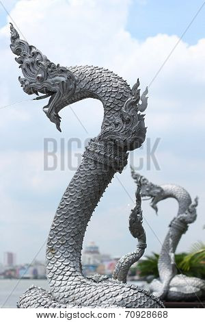 Dargon Or Gana Statue