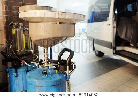The image of tank for used crankcase oil