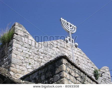 Stará synagoga Pkiin Galilea 2004