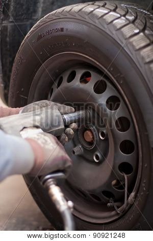 Changing The Tires In The Repair Shop
