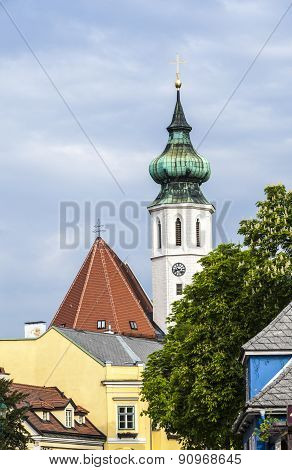 Grinzing With Church And Himmelstrasse