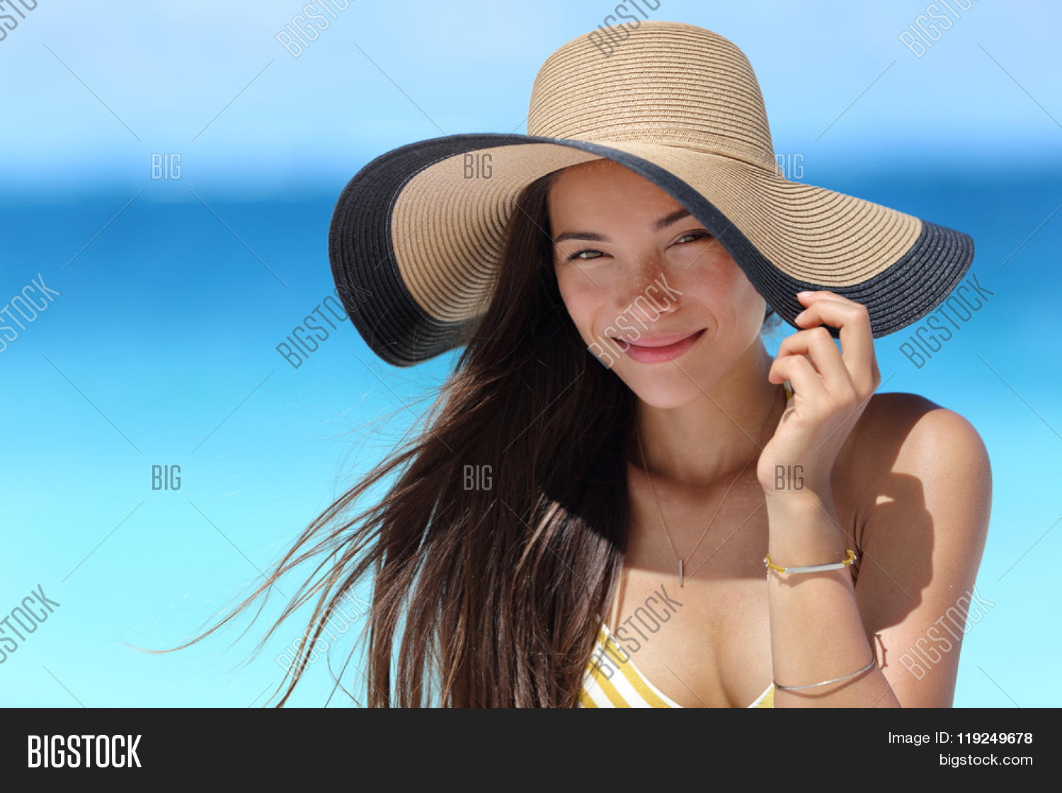 sun hat girl