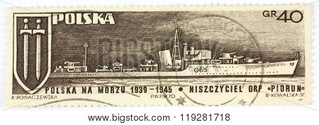 POLAND - CIRCA 1970: A postage stamp printed in Poland, shows Polish Navy destroyer 