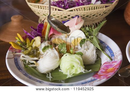 Thai Rice Noodle And Vegetable