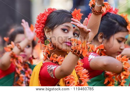Girl Child Dancers Perforimg At Holi (spring) Festival In Kolkata.