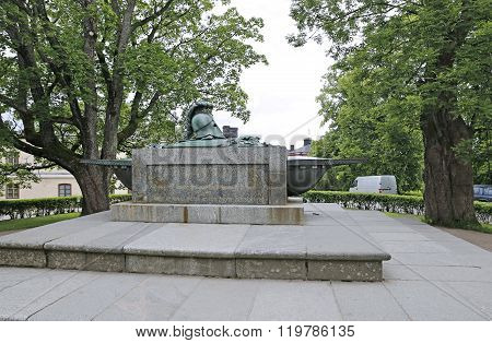 Monument Ehrensvard In The Form Of Knight's Helmet, Sword And Shield In The Maritime Fortress Suomen