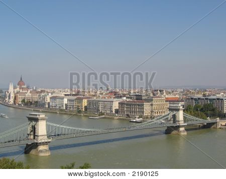 Řeka Dunaj v Budapešti