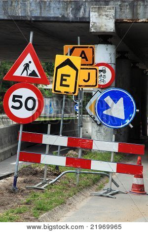 Dopravní značky svislé obrázek